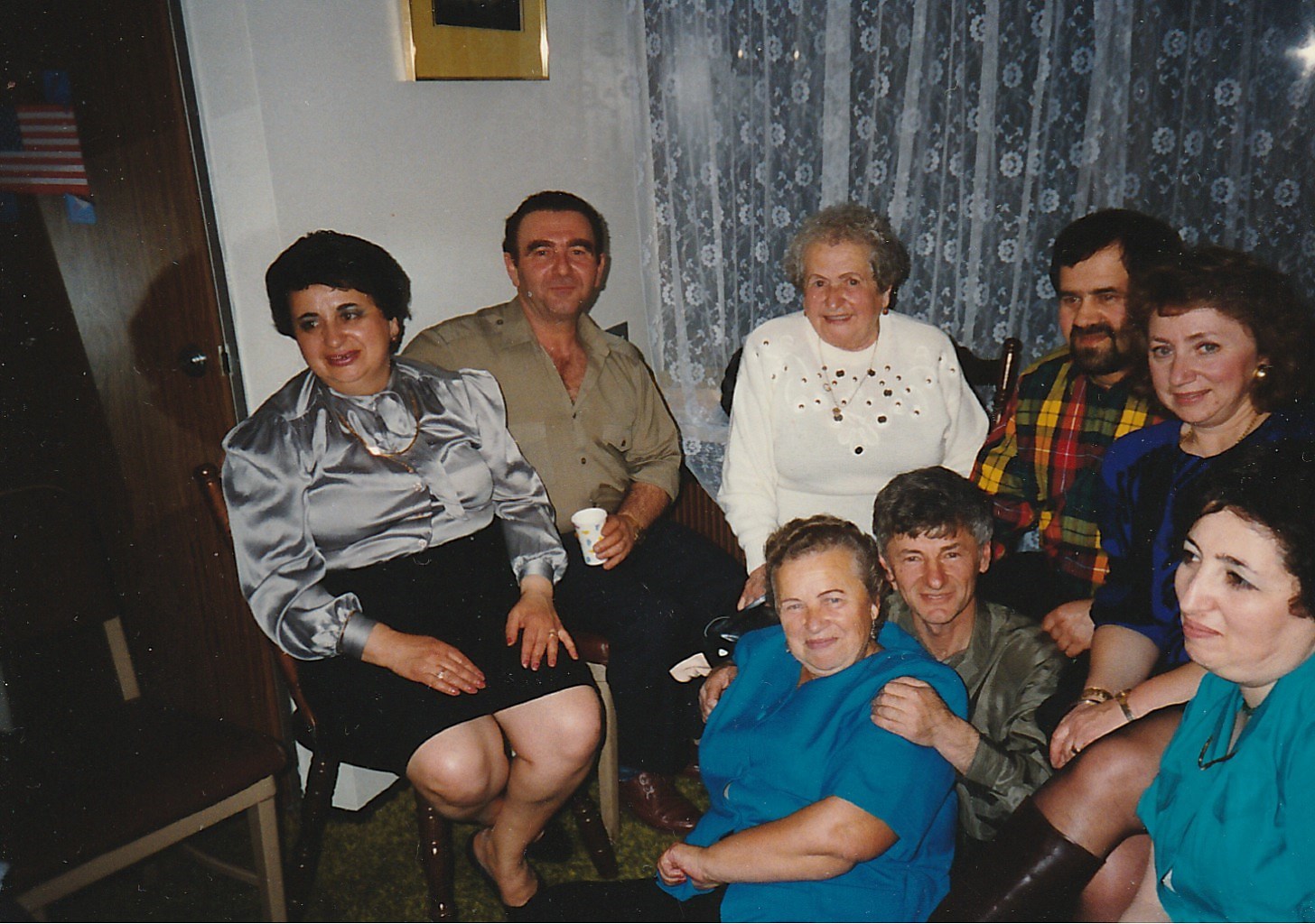 Back: Rita, Lasar, Tania, Anatoly, Larisa, Front: Gnesia, Grisha, Zhana