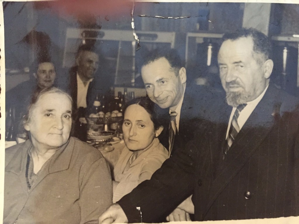 Klara, Mina, Leva, Joseph