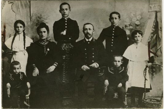 Our great great parents with kids, Grandparents: Hvulia and Yuka.