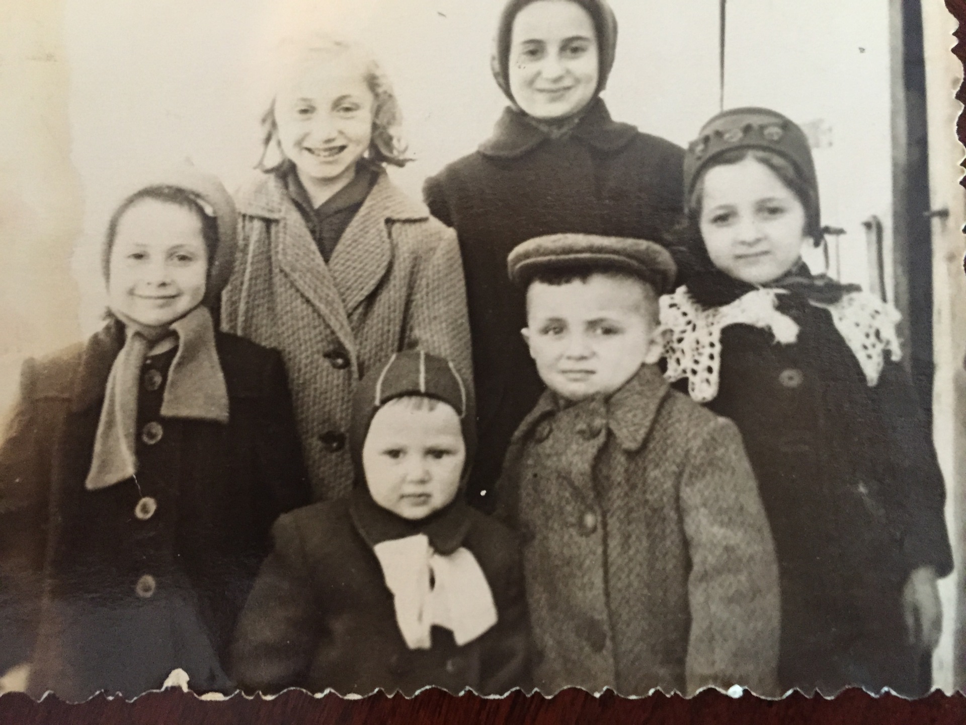Adorable, Girls: Valya, Larisa, Rita, Zhana , Boys: Mark, Dmitry