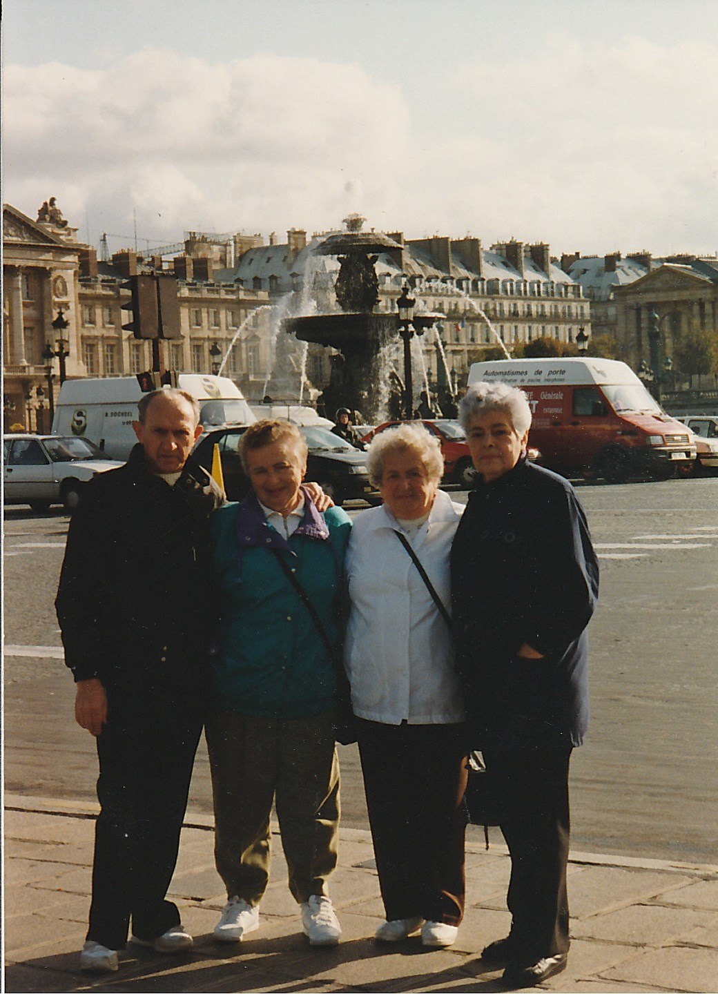 London, Isaak, Gnesia, Tania, ...